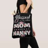 ママとおばあちゃんに贈るカラフルなクリスマス トートバッグ (クローズアップ)