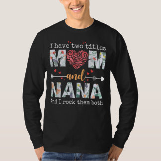 ママとナナの2つのタイトルを持っているママの日モート Tシャツ
