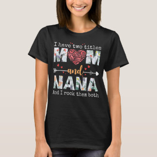 ママとナナの2つのタイトルを持っているママの日モート Tシャツ