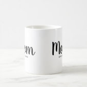ママになった年 タイムレスな手書き風デザイン コーヒーマグカップ (中央)