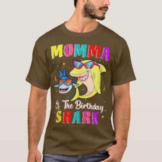 ママに一致するサメ誕生日ファミリー Tシャツ