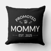 ママに昇進。2025 II クッション (正面)