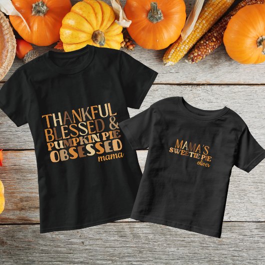 ママのお気に入りのパイ サンクスギビングのタイポグラフィ トドラーTシャツ