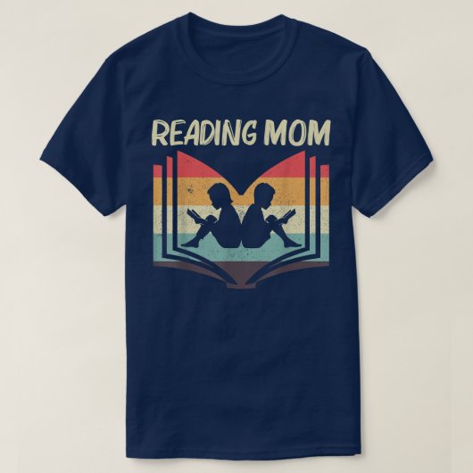 ママのための素敵な本を読む 読書好きなママへ 本が好きな人へのプレゼント 本を読む人 Tシャツ (デザイン正面)