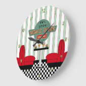 ママのレトロダイナーとバーガー&ビール ラージ壁時計 (傾斜)