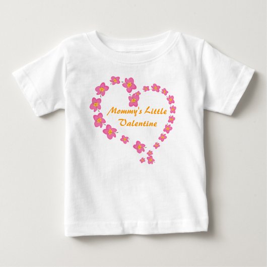 ママの小さなバレンタインの花ハートシャツ ベビーTシャツ (正面)