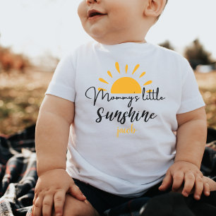 ママの小さな太陽の光カスタムのおもしろい贈り物生まれたばかりの ベビーTシャツ