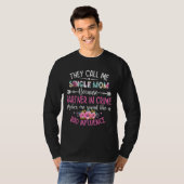 ママの日ママって呼独身のばれてるの Tシャツ (正面フル)