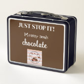 ママはチョコレートが必要だ！ メタルランチボックス (裏面)