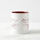 ママは夜の静かクリスマスのマグカップを望む ツートーンマグカップ (中央)