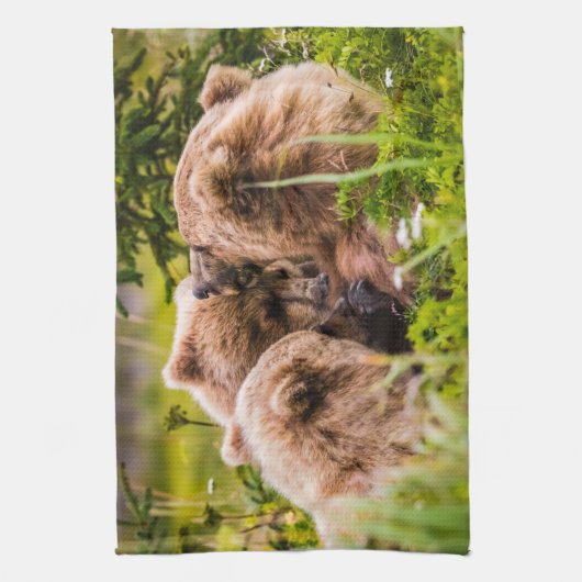 ママは彼女の2つの子供を看護するクラーク湖ナシア キッチンタオル (縦)