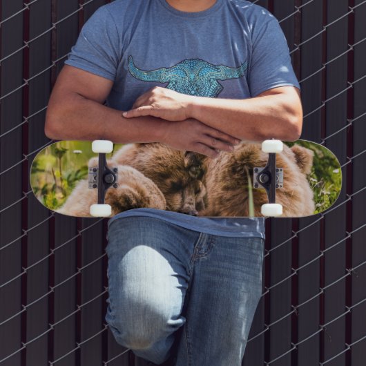 ママは彼女の2つの子供を看護するクラーク湖ナシア スケートボード (室外3)