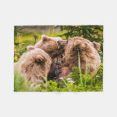 ママは彼女の2つの子供を看護するクラーク湖ナシア フリースブランケット (正面(横))