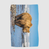 ママは2人の子どもたちを見ている ゴルフタオル (正面)