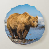 ママは2人の子どもたちを見ている ラウンドクッション (裏面)