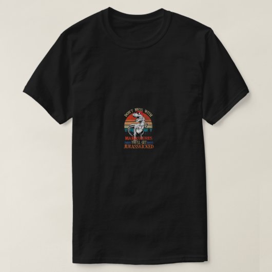 ママサウルスと女の子は散らかさないジュラスを手に入れる Tシャツ (デザイン正面)