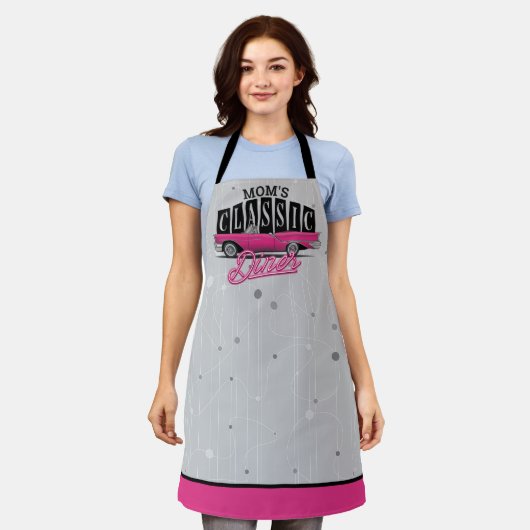ママズディナー名前をカスタムするフェイクネオン50のクラシック エプロン (着用した状態)