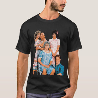 ママズファミリー出演の少年 Tシャツ