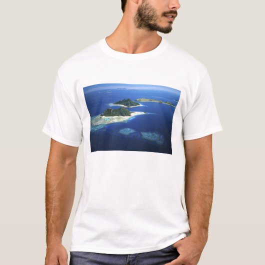 ママヌカ諸島のモヌリキ島、モヌ島、ヤヌヤ島 Tシャツ (正面)