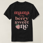 マママオブザベリースイートワンストロベリーファースト誕生 Tシャツ (デザイン正面)