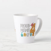 ママ誇りを持った・オブ・フォー カフェラテマグ (右アングル)