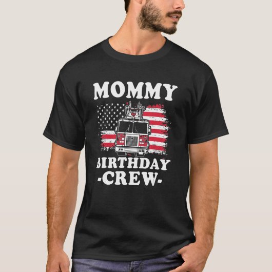ママ誕生日クルー消防士アメリカ国旗シンレッド Tシャツ (正面)