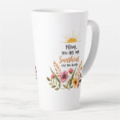 ママ、あなたは私の太陽の光 – フローラサンライズメッセージ カフェラテマグ (右アングル)