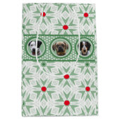 ママ&ドッグママのためのペットまたは子供の写真グリーンクリスマス ミディアムペーパーバッグ (正面)