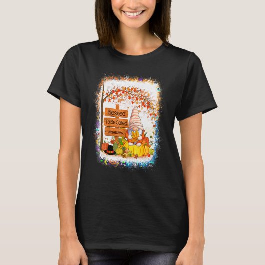 ママ・ノーム秋の感謝祭に呼ばれて幸せ Tシャツ (正面)