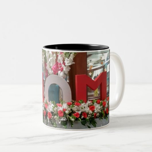 「ママ、大好き」 – 心からフローラへの献上品 ツートーンマグカップ (正面右)