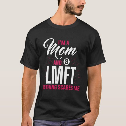 ママLMFT結婚家族セラピストアパレル Tシャツ (正面)