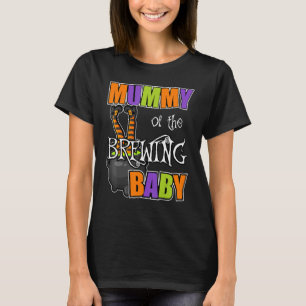 マミー・オブ・ブルーイング・ベイビー・ハロウィンテーマ ベビーシャワー Tシャツ
