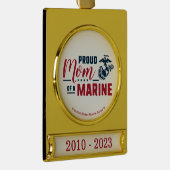 マム誇りを持った・オブ・ア・マリーン – カラー ゴールドプレートバナーオーナメント (右)