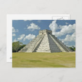 マヤのピラミッドの上の白い腫れぼったい雲 ポストカード (正面/裏面)