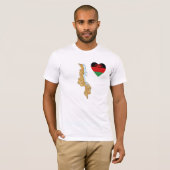 マラウィの旗のハートおよび地図のTシャツ Tシャツ (正面フル)