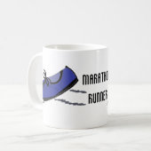 マラソンランナー - 青いランニングシューズ コーヒーマグカップ (正面左)