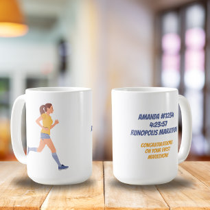 マラソン女性名の時間と場所パーソナライズされた コーヒーマグカップ
