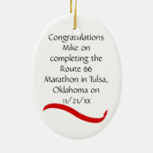 マラソン選手のオーナメント-男性の赤 セラミックオーナメント (裏面)