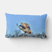 マラード飛んでいるダック・ドレイク野生生物写真 ランバークッション (裏面)