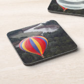 マラ川を熱気が吹き飛ぶ コースター (左側)