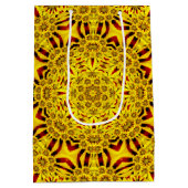 マリゴールズイエロー&レッドヴィンテージ万華鏡のように千変万化するパターン ミディアムペーパーバッグ (裏面)