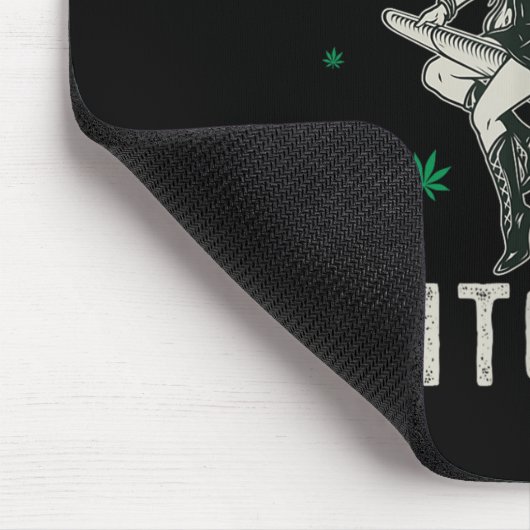 マリファナを吸うストナーのウィッチおもしろいではないブロントを燃やす マウスパッド (コーナー)