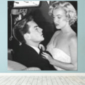 マリリンとヒポトは映画のクリップに入っている キャンバスプリント (インサイチュ (ウッドフロア))