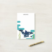 マリンウォーター色のオーカパーソナライズされた名 ポストイット (デスク上)