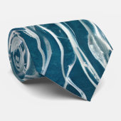 マリンブルーとホワイトゼリーの魚のパターン ネクタイ (ロール)