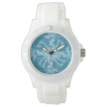 マリンブルーに咲くダマスクの熱帯の花