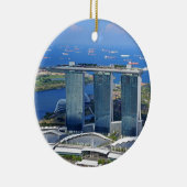 マリーナベイサンズラグジュアリーシップの形をしたホテル セラミックオーナメント (右)