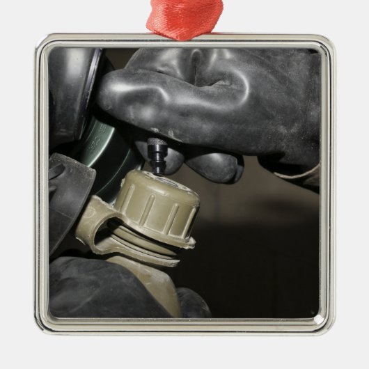 マリーンは飲み筒を自分の湯船に差し込む メタルオーナメント (正面)