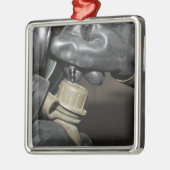 マリーンは飲み筒を自分の湯船に差し込む メタルオーナメント (左)