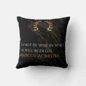 マルクス・アウレリウスの知恵：より大き話な行動 クッション (裏面)